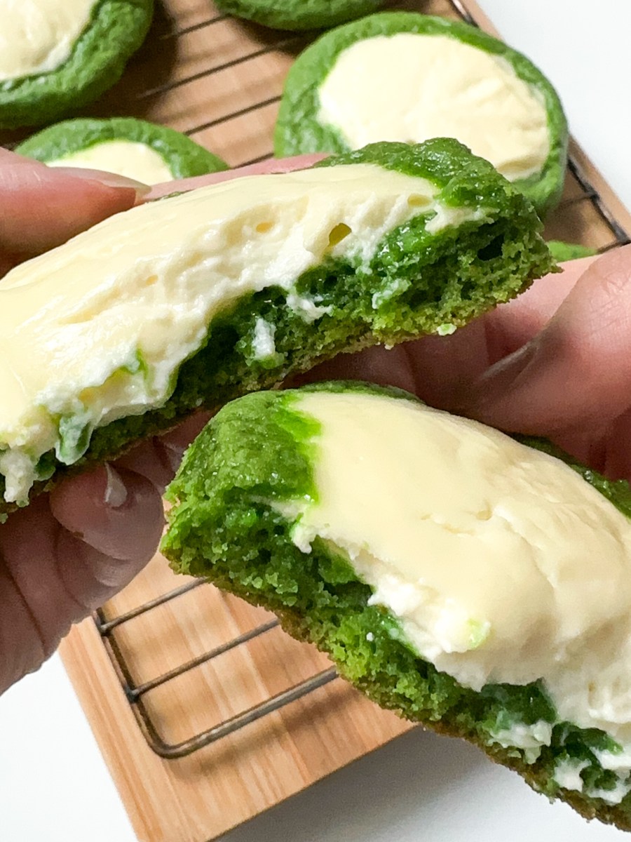 Pandan Coconut Cheesecake&nbsp;Cookies